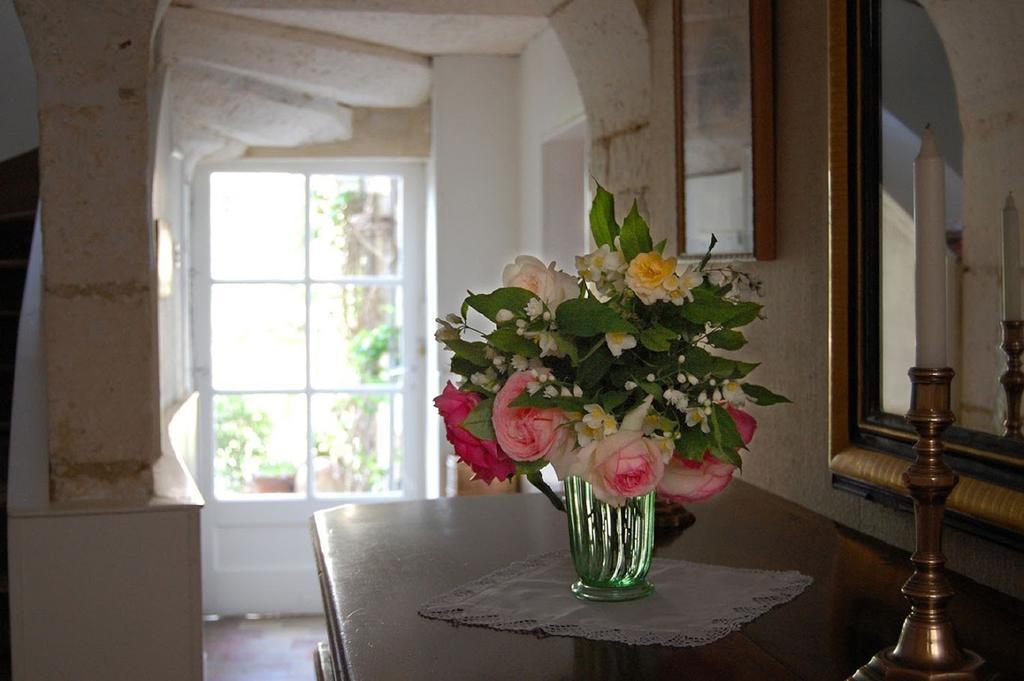 Bed and Breakfast Jardins Secrets Ангулем Экстерьер фото